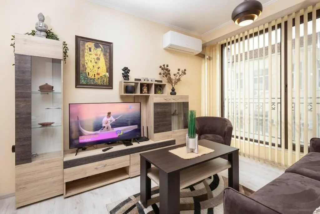 Cozy New Apartment 'Casa Vacanza ' ✵ Top Center ✵ Plovdiv
